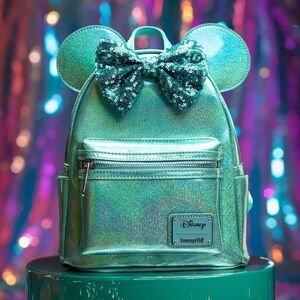 NWT Loungefly Disney Minnie Mouse Sequin Iridescent Jade Holographic Backpack